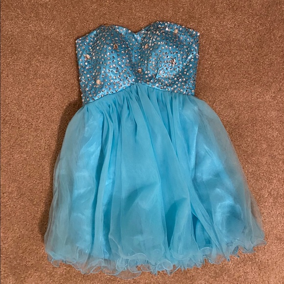 Pretty Sky Blue Strapless Dress - Picture 1 of 4